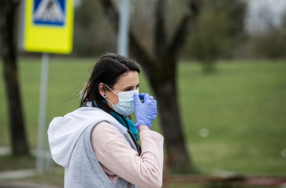 Visuomenė ima atsakingiau laikytis karantino reikalavimų