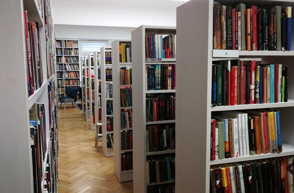 Viešoji biblioteka atnaujina lankytojų aptarnavimą