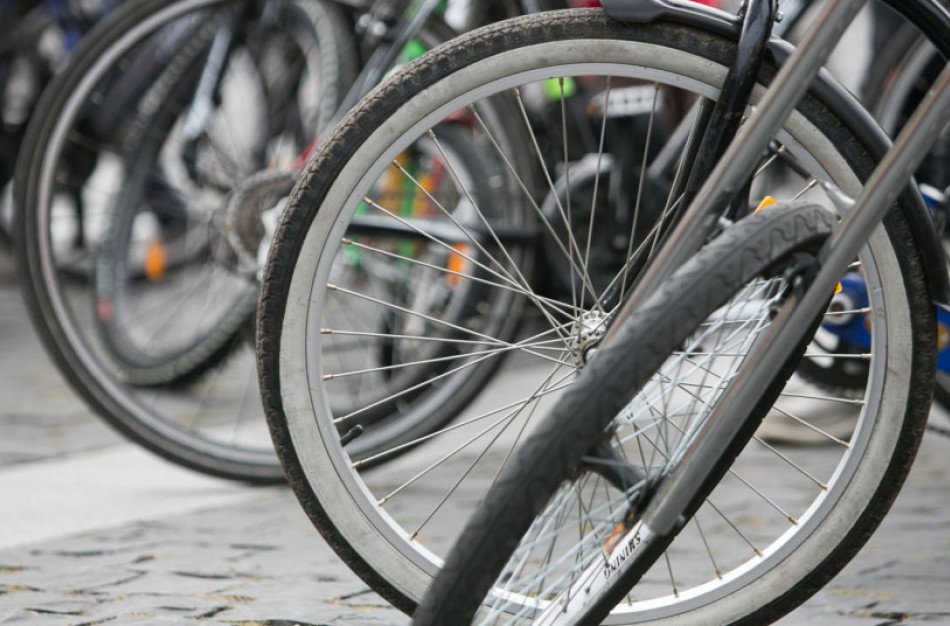 Sunaikinus savo taršų automobilį – kompensacinė išmoka už naują dviratį ar kitą mažataršę judumo priemonę