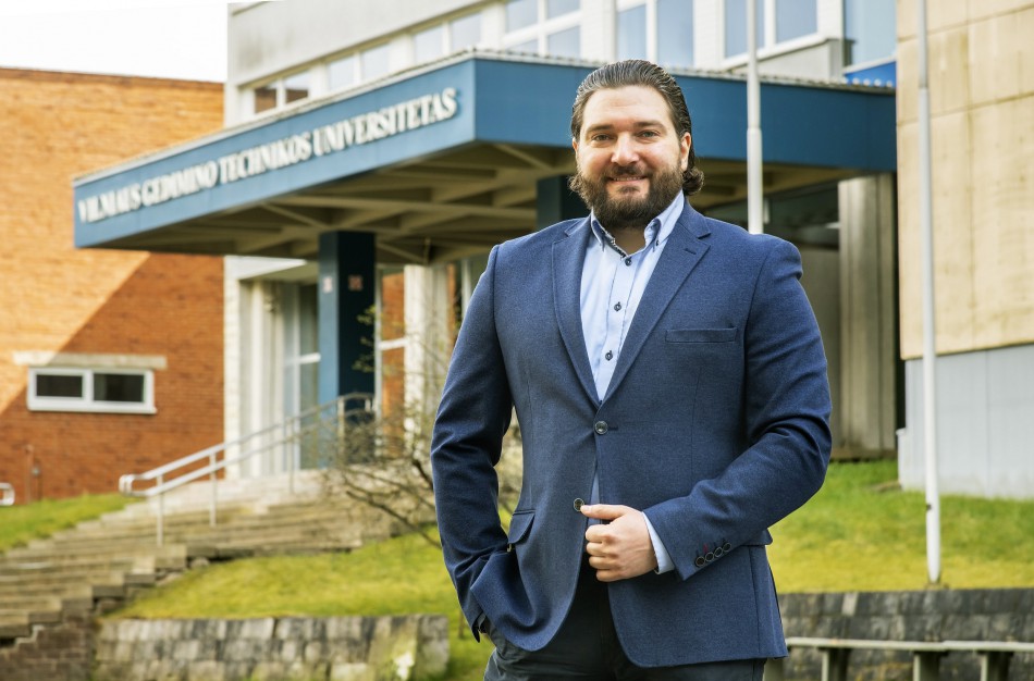 Vaizdo konferencijų saugumo spragos: specialistas atskleidė, kokias gudrybes naudoja piktavaliai