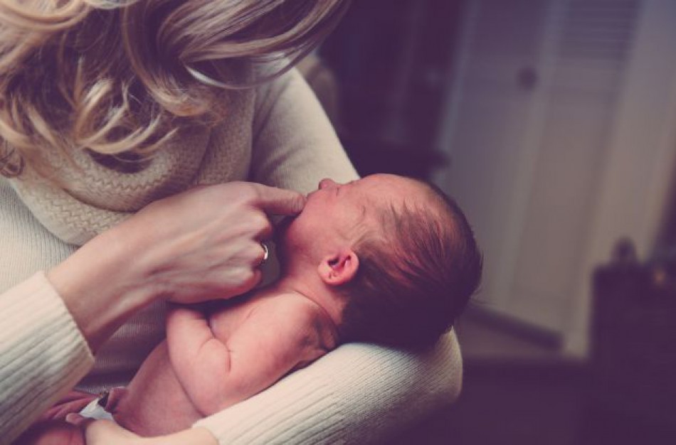 Šeimoms, praradusioms pajamas per karantiną, sudaryta galimybė gauti didesnius vaiko pinigus