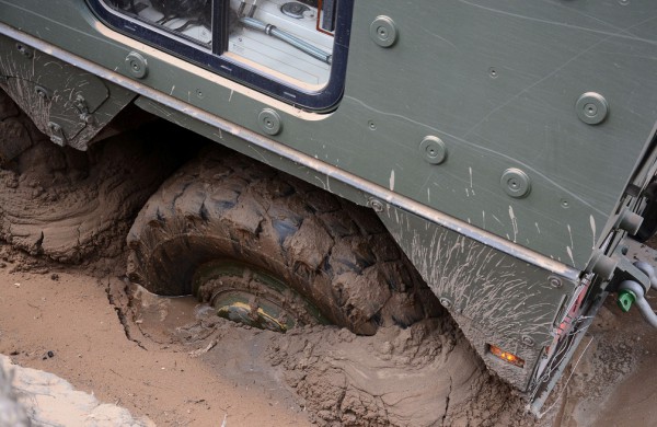 Pamažu prisijaukinami „Vilkai“: rengiami pėstininkų kovos mašinų įgulų vadai