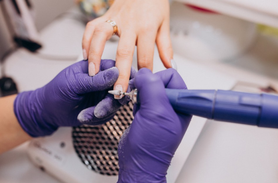 Parengtos rekomendacijos, kaip užtikrinti grožio paslaugų teikėjų ir klientų apsaugą