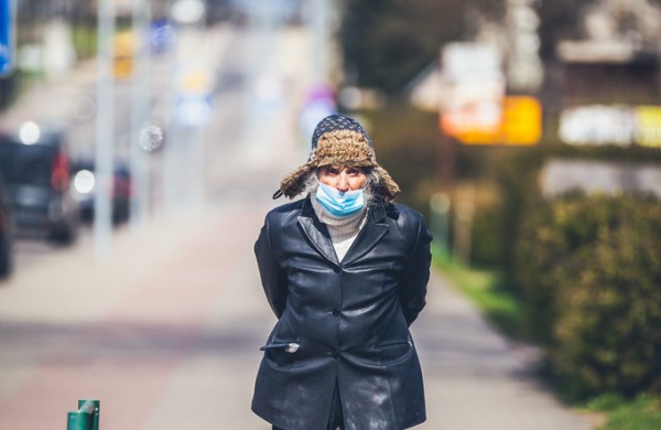 Pro fotoaparato objektyvą „Kaukėti“