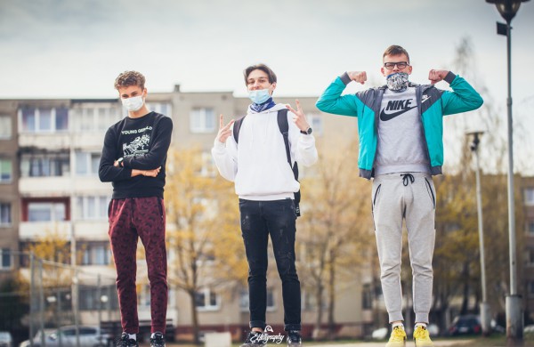 Pro fotoaparato objektyvą „Kaukėti“