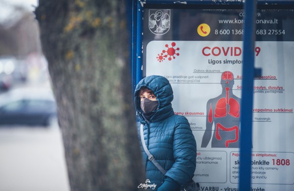 Pro fotoaparato objektyvą „Kaukėti“