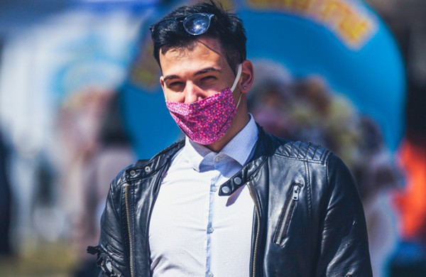 Pro fotoaparato objektyvą „Kaukėti“