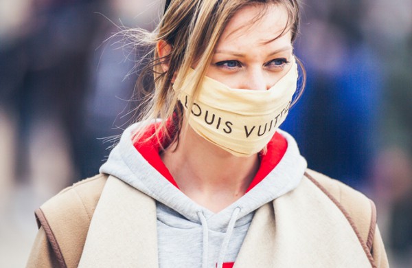 Pro fotoaparato objektyvą „Kaukėti“