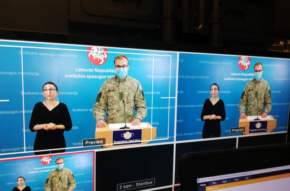 Kariuomenės ekspertai įspėja dėl nemažėjančio dezinformacijos srauto socialiniuose tinkluose