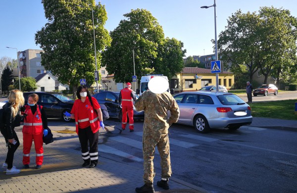 Vasario 16 - osios ir Sodų gatvių sankryžoje susidūrė trys automobiliai