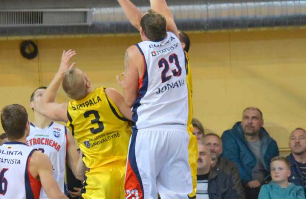 Nerezultatyvi paskutinė ataka lėmė Jonavos krepšininkų pralaimėjimą
