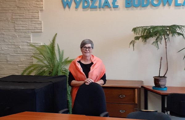 Jonavos Politechnikos mokyklos bendruomenė džiaugiasi Erasmus + projekto vaisiais