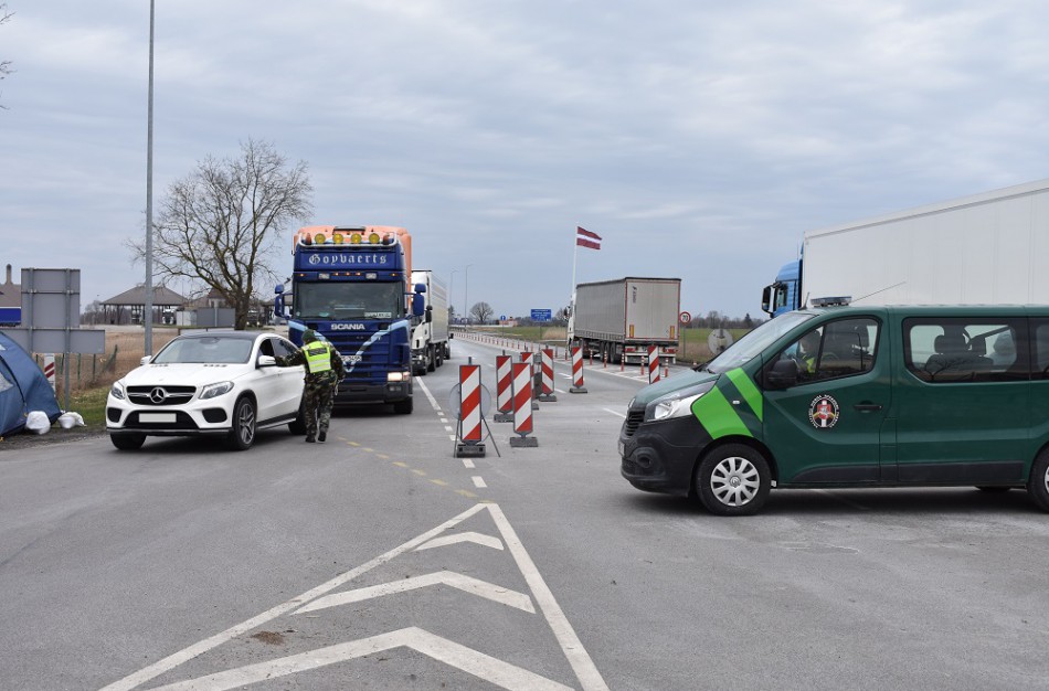 Nuo birželio 1 d. naikinama sienos su Latvija kontrolė