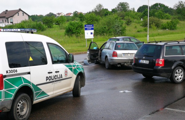 Eismo įvykis Rimkuose: į gydymo įstaigą apžiūrai išvežta nėščioji