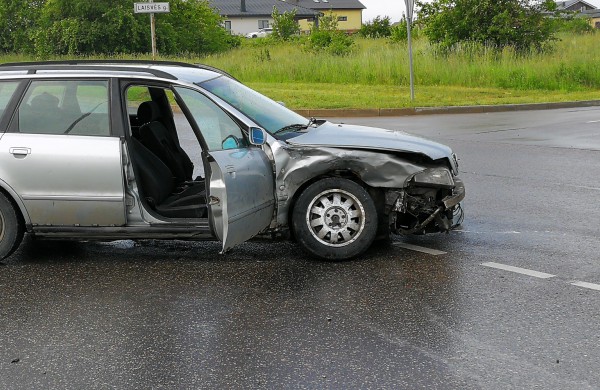 Eismo įvykis Rimkuose: į gydymo įstaigą apžiūrai išvežta nėščioji