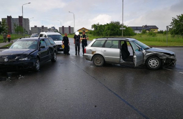 Eismo įvykis Rimkuose: į gydymo įstaigą apžiūrai išvežta nėščioji
