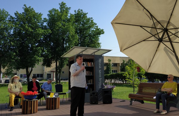 Pavasario blūdas įkaitusioje terasoje arba kaip Kruvinoji Merė taip ir neparodė savo ausų