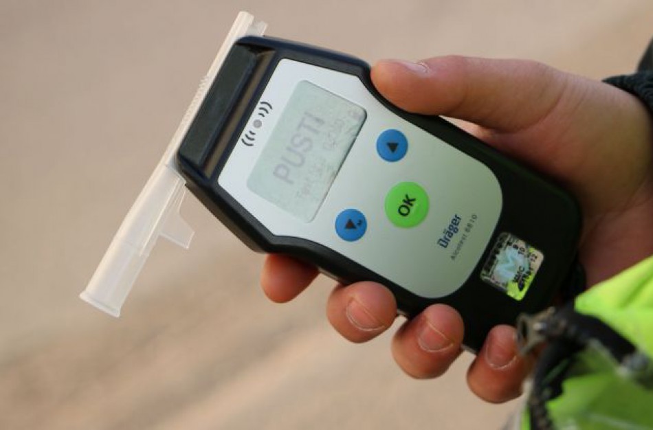 Sustabdyti už vairo sėdę neblaivūs vairuotojai 