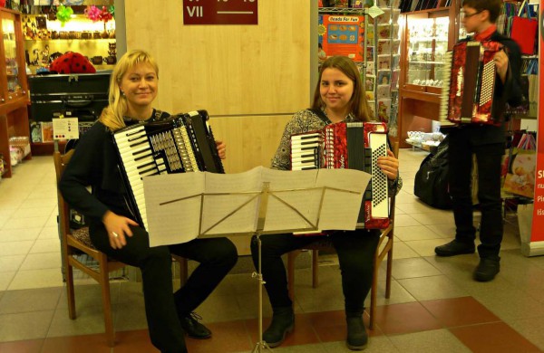 Prasidėjo „Maisto banko“ akcija: paaukokite ilgai negendančių maisto produktų