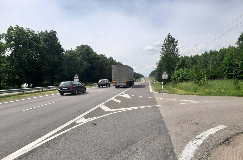 Vairuotojų nuomonės susikirto dėl KET kelio Jonava - Kaunas atkarpoje: koks yra leistinas greitis?