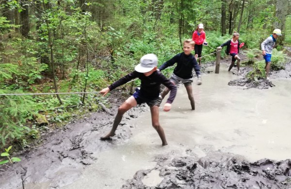 Vaikų vasaros poilsio stovykla „Įgūdžių žiedas“