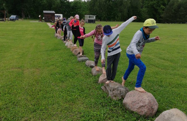 Vaikų vasaros poilsio stovykla „Įgūdžių žiedas“