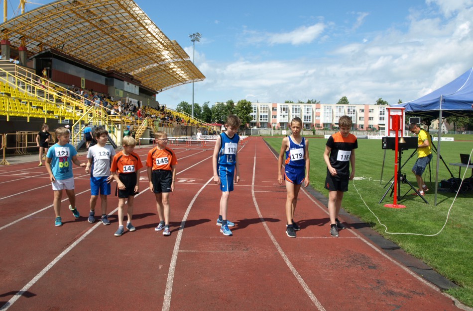 Iš vaikų lengvosios atletikos varžybų - su aukso medaliu