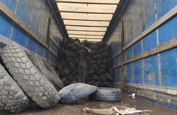 Miškininkai surinko rekordinį išmestų padangų kiekį - vien tik Šveicarijos seniūnijoje surinkta 10 tonų