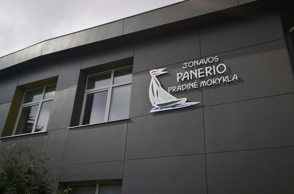 Jonavos r. savivaldybė skelbia konkursą Jonavos Panerio pradinės mokyklos  direktoriaus pareigoms eiti