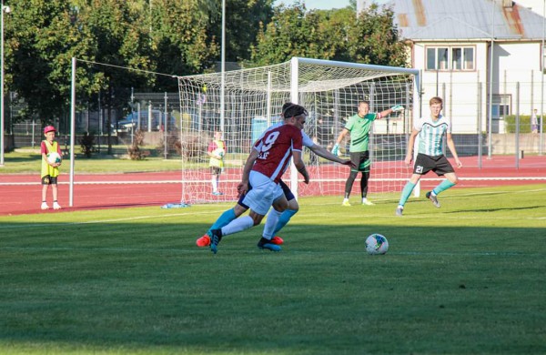 Kol kas be pralaimėjimų – iš Telšių „Jonava“ parsiveža tašką