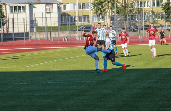 Kol kas be pralaimėjimų – iš Telšių „Jonava“ parsiveža tašką