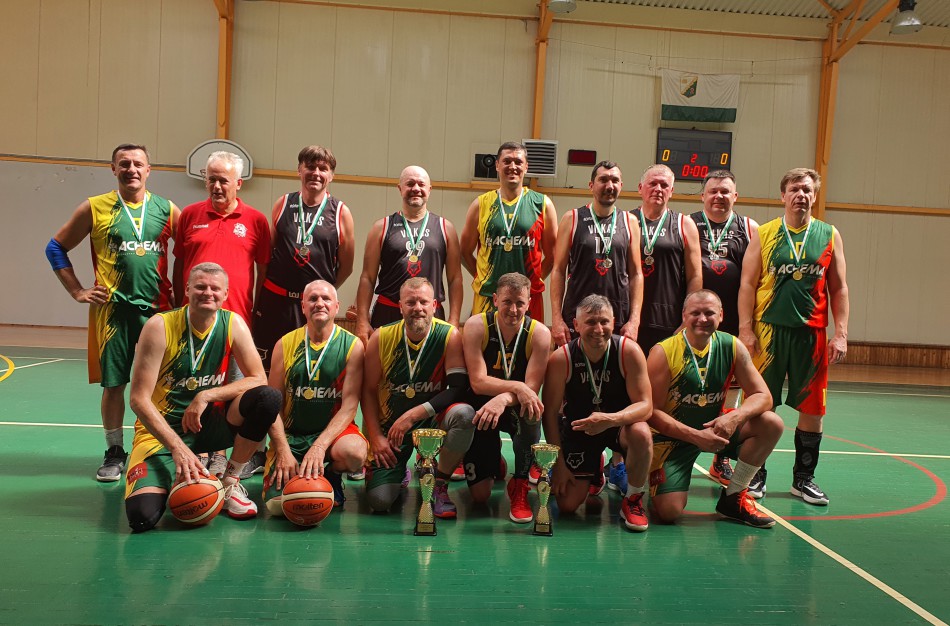 Lietuvos energetikų ir veteranų  krepšinio komandų  turnyre triumfavo ,,Achemos" komanda