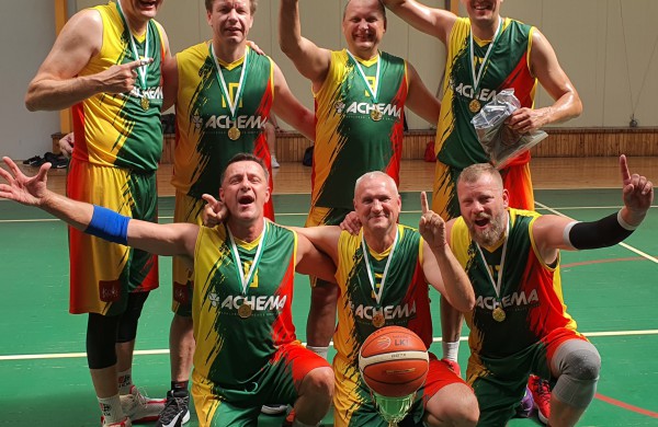 Lietuvos energetikų ir veteranų  krepšinio komandų  turnyre triumfavo ,,Achemos" komanda