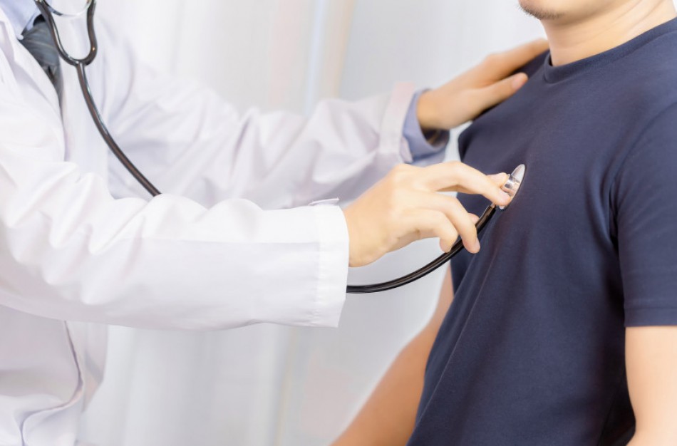 Pasitarime gydymo įstaigos paragintos greičiau atnaujinti paslaugų teikimą