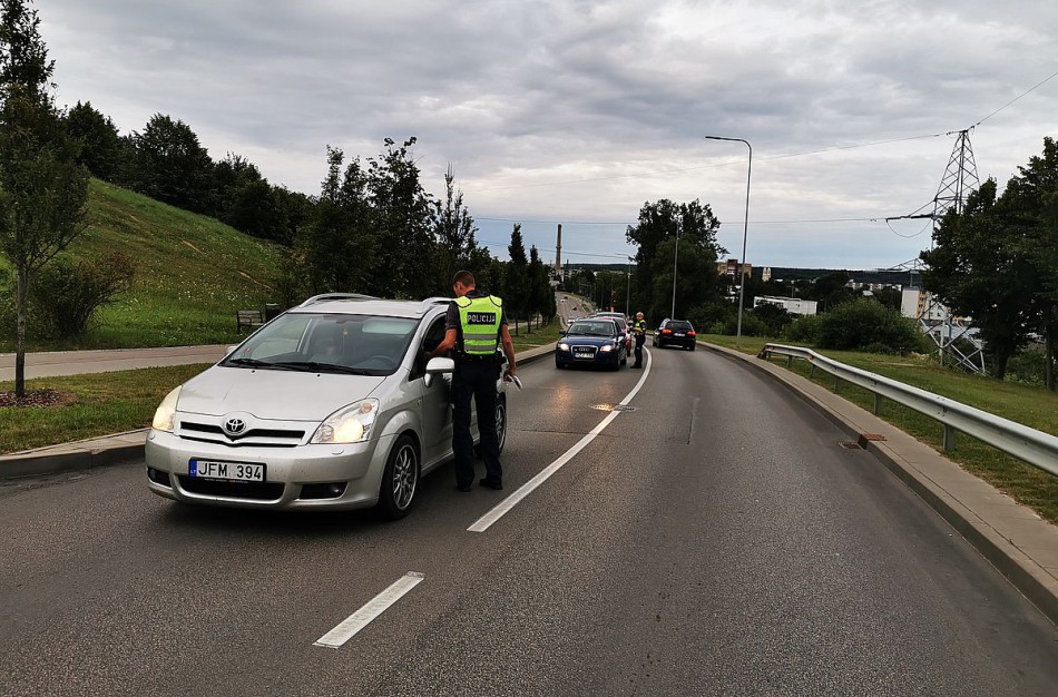 Jonavoje ir Kaune patikrintas daugiau nei 1300 vairuotojų blaivumas