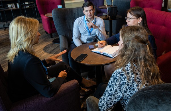 Capital Group brokeriai - palaikantys bei skatinantys kraujo donorystę