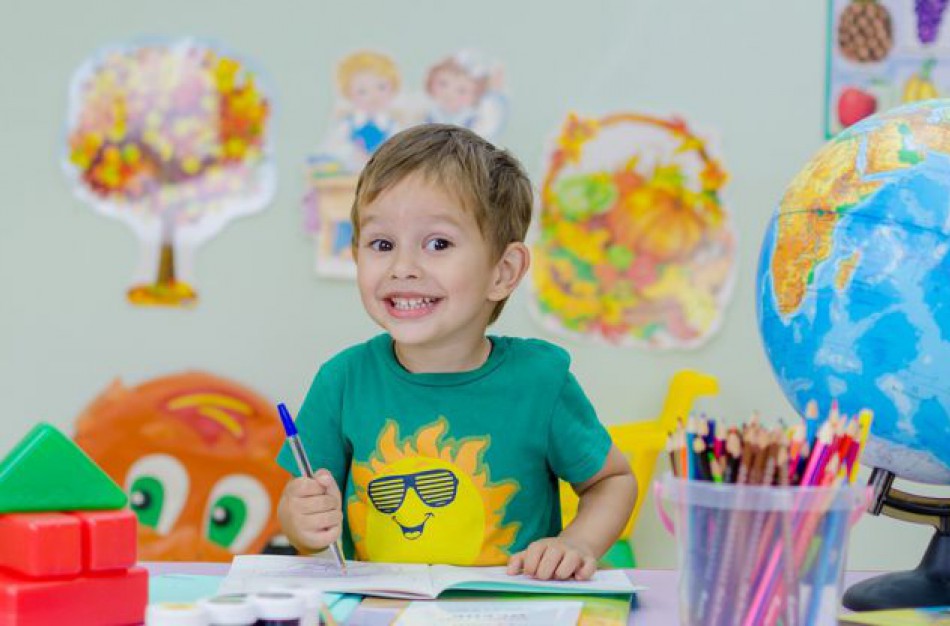 Mokslo metams artėjant: ar tėvai turi teisę atsisakyti pirkti pratybas?