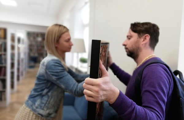 Laikinumo ženklai pirmuosiuose tarptautinės dailės rezidentūros kūriniuose 