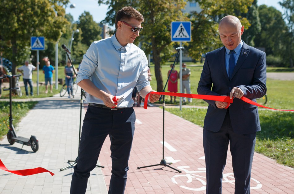 Jonavoje atidarytas naujas pėsčiųjų ir dviračių takas