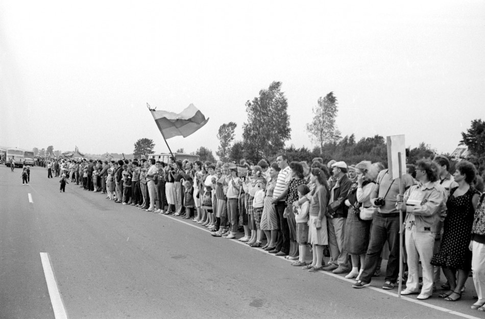 Europos diena stalinizmo ir nacizmo aukoms atminti ir Baltijos kelio diena