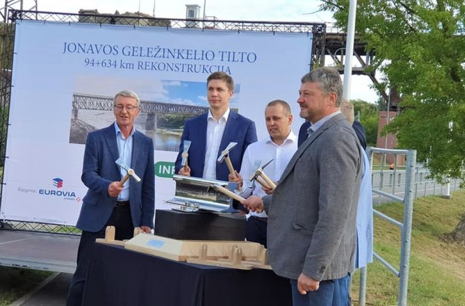 Pradedama geležinkelio tilto per Nerį rekonstrukcija 