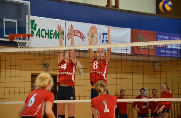 Naujojo sezono tinklinio kovas pradėjo pasikeitusi Jonavos „Achema-KKSC“ komanda