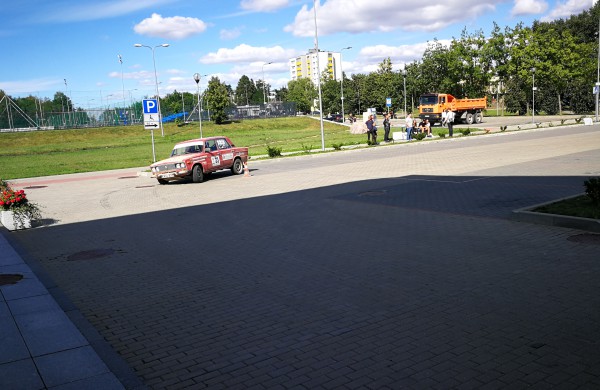 Į Jonavą užsuko ralis „Aplink Lietuvą 2020“