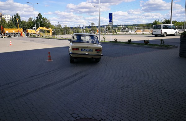 Į Jonavą užsuko ralis „Aplink Lietuvą 2020“