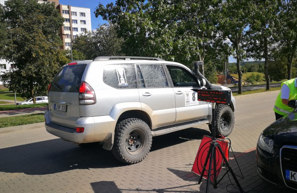 Į Jonavą užsuko ralis „Aplink Lietuvą 2020“