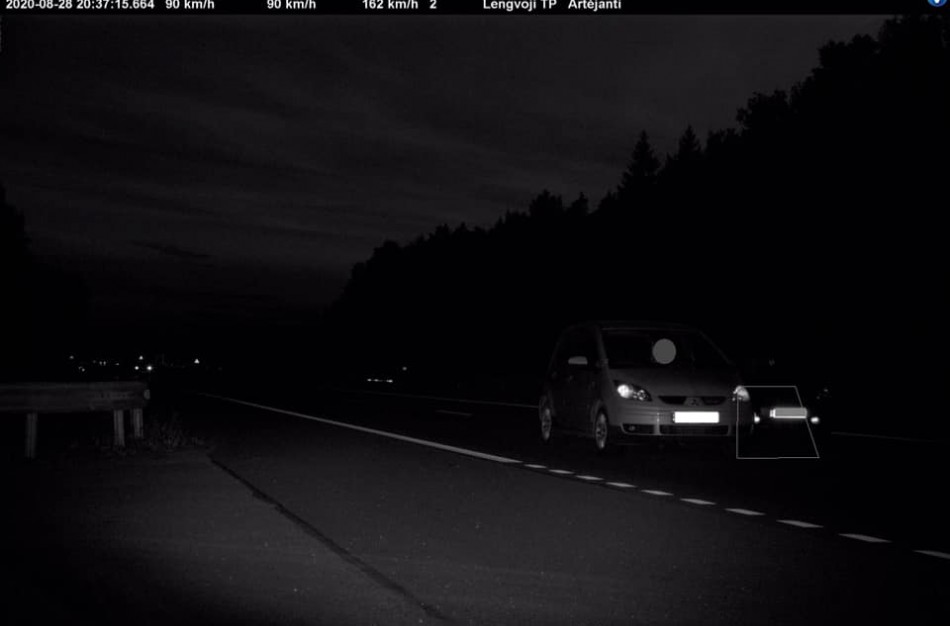 ,,Savaitės lakstūnai" - du, kaip įtariama, lenktyniavę jonaviečiai