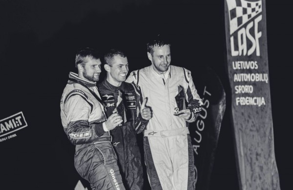 Lietuvos žiedinių lenktynių čempionato metinėje įskaitoje P. Urbonavičius užima 2 vietą