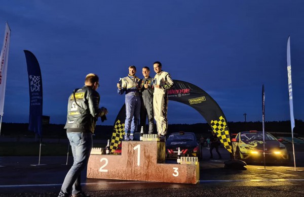 Lietuvos žiedinių lenktynių čempionato metinėje įskaitoje P. Urbonavičius užima 2 vietą