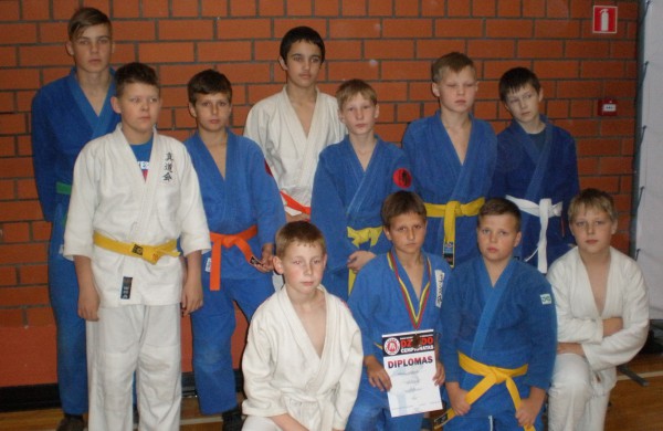 Jonavos jaunųjų dziudistų apdovanojimai Šakiuose