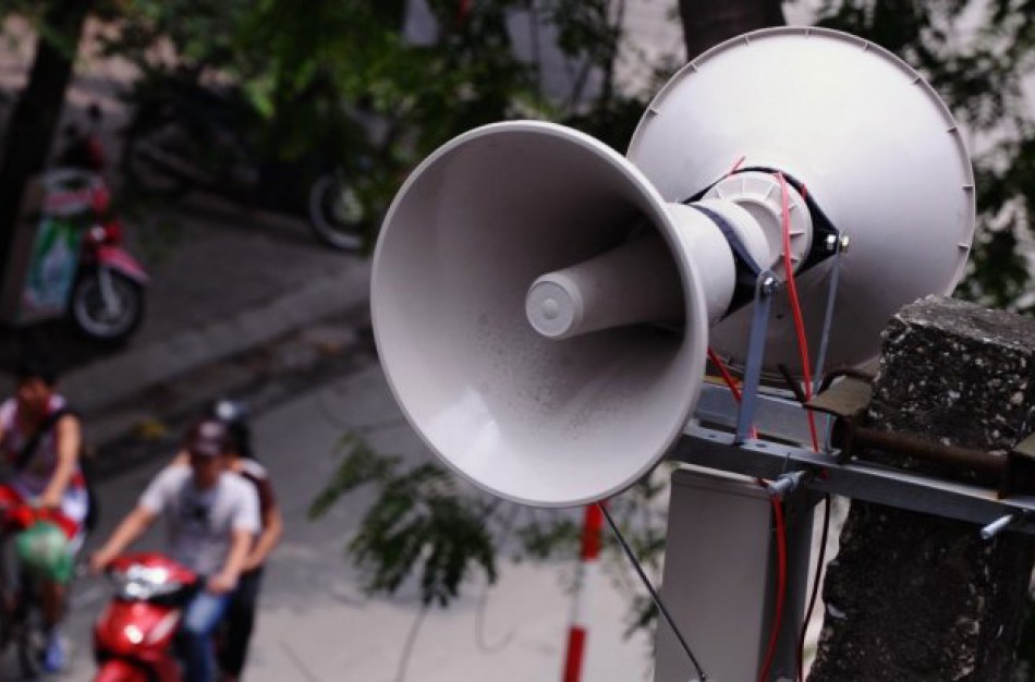 Bus įjungiamos sirenos 